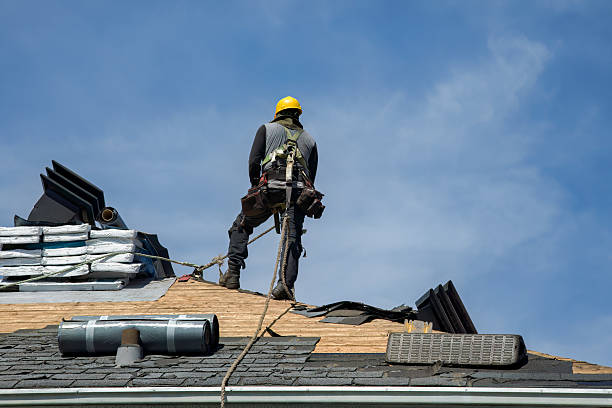 Professional Gutter Installation technician working in Tenafly, NJ